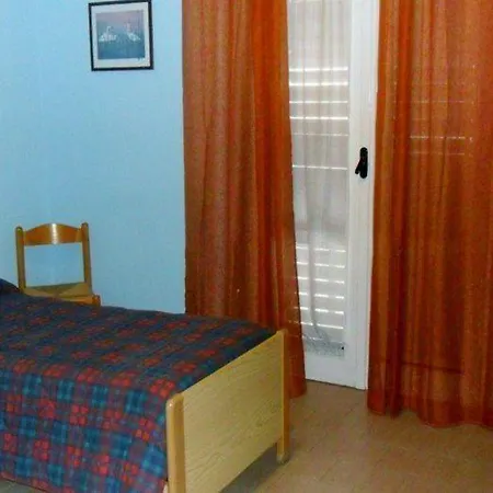 Mediterraneo فندق جيوفيناتسو